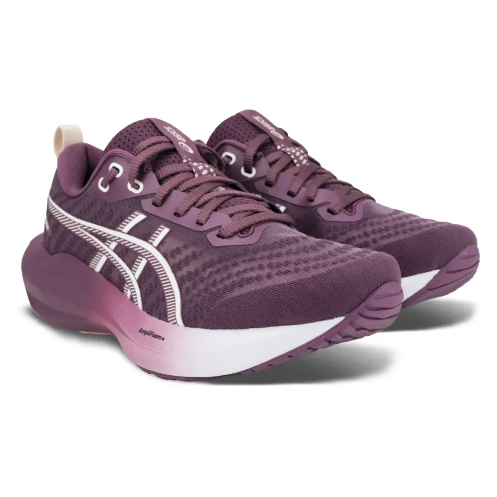 Tênis Asics Gel-Shogun 8 feminino roxo vista lateral com detalhes em branco e sola rosa